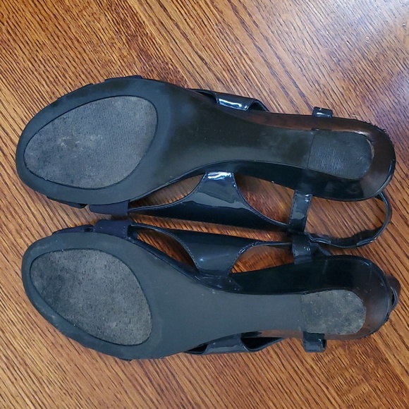 ELLEN TRACY "Jill" Slingback Low Wedge - Picture 4 of 6